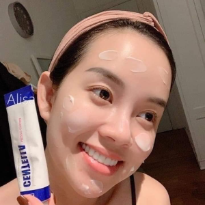 Kem Rau Má Giảm Mụn Phục Hồi Da MEDI-PEEL CENTELLA MEZZO CREAM